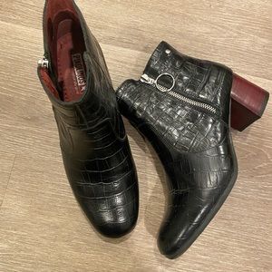 Pikolinos womens boots size 38